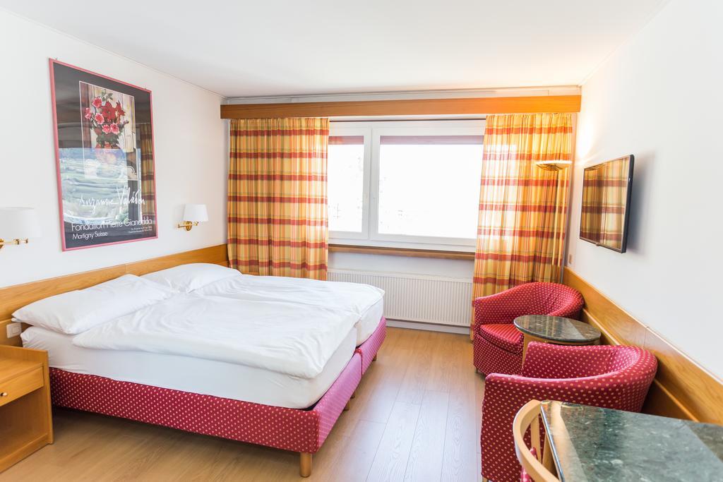 Hotel Du Rhone Sion Rum bild