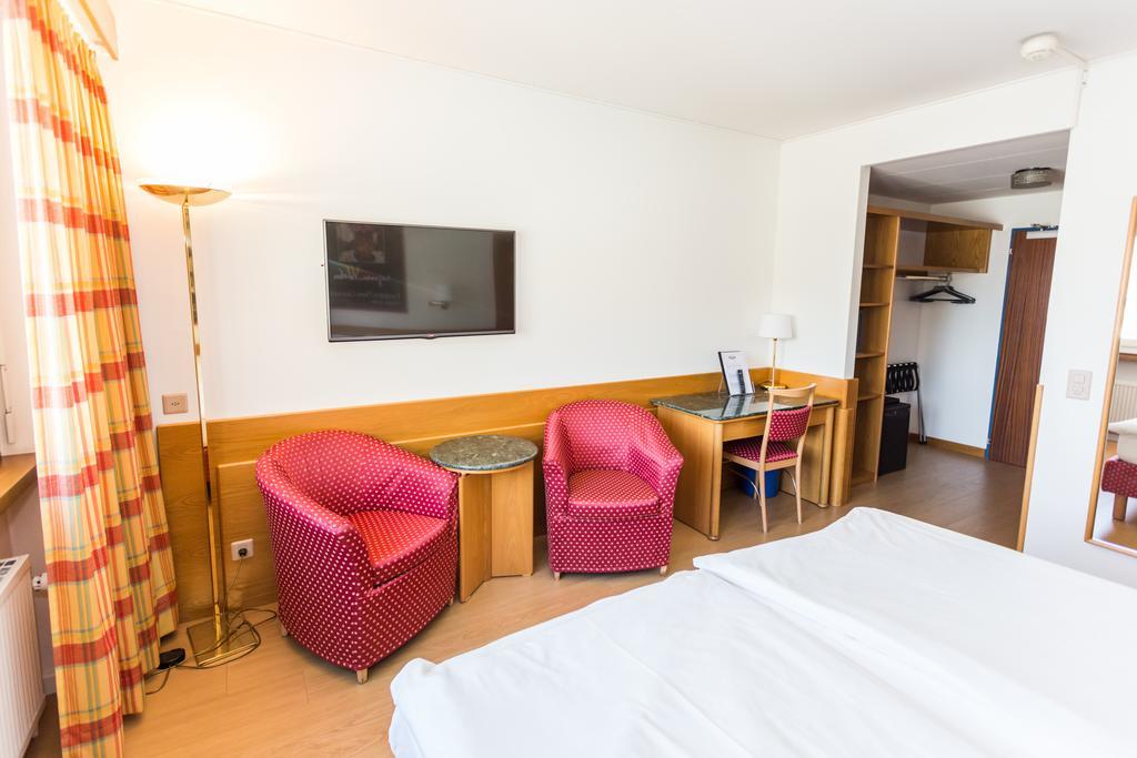 Hotel Du Rhone Sion Exteriör bild