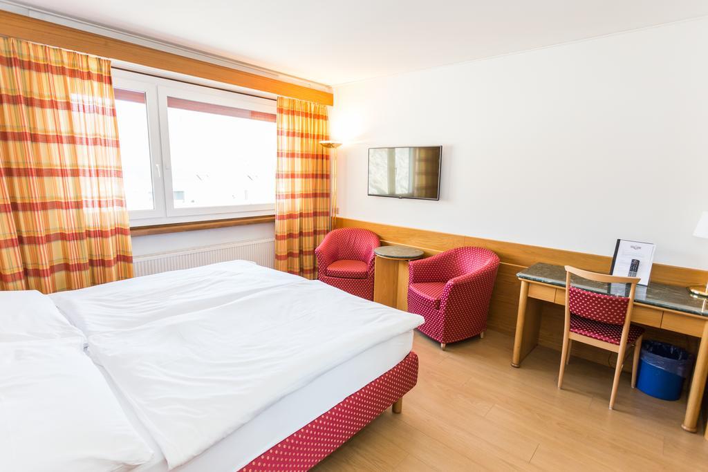 Hotel Du Rhone Sion Rum bild