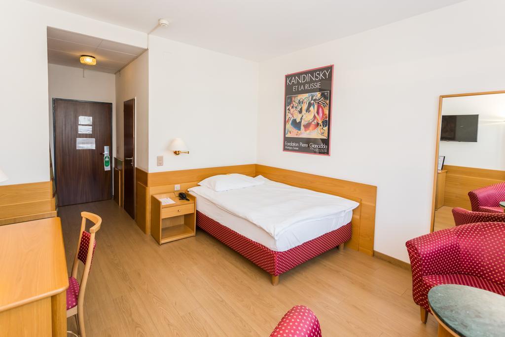 Hotel Du Rhone Sion Rum bild