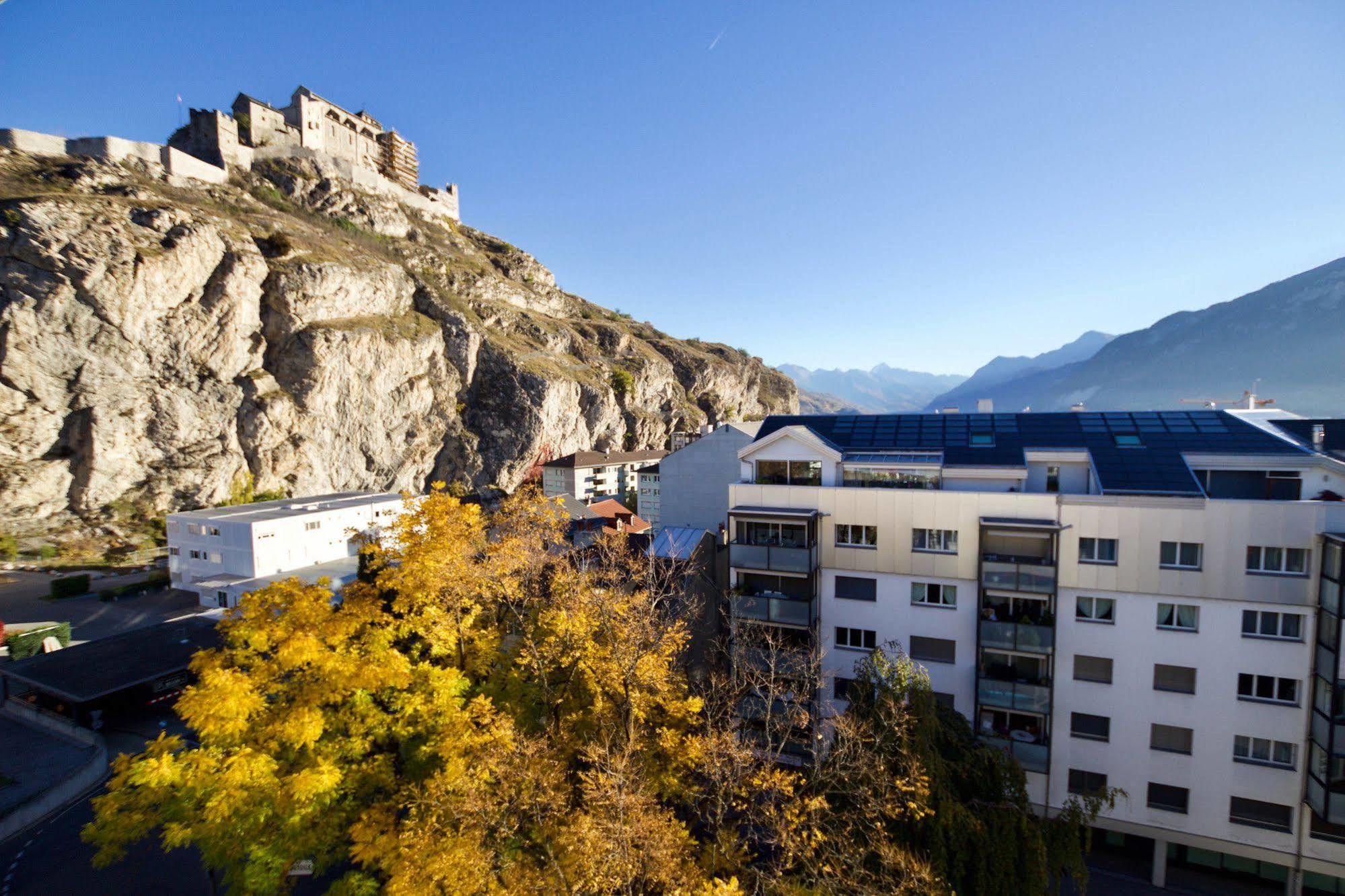 Hotel Du Rhone Sion Exteriör bild
