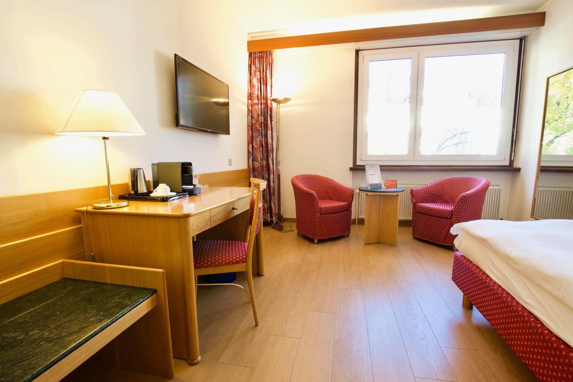 Hotel Du Rhone Sion Exteriör bild